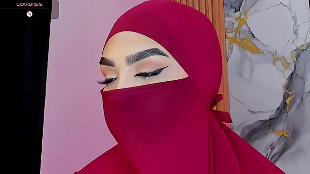 Maissa Alabi online show from 07-25-26, 05:10