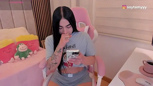 tamy xoo online show from 10-23-25, 04:17