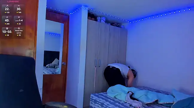 austinoficial online show from 03-07-25, 01:53