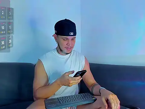 austinoficial online show from 10-09-25, 11:47