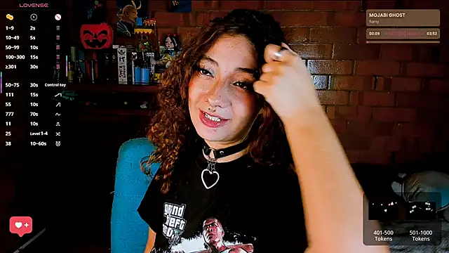 Snapshot of Annycolin_ chatting on 11-05-25, 04:45 Annycolin online show from 11-05-25, 04:45