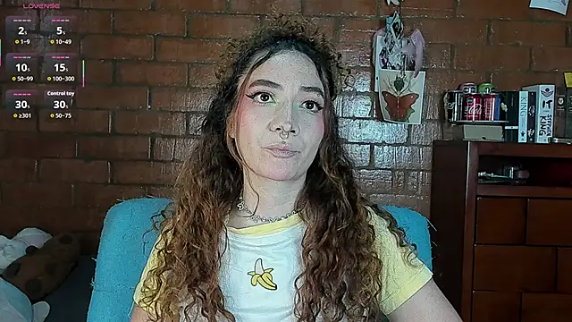 Annycolin  online show from 06-15-26, 10:12