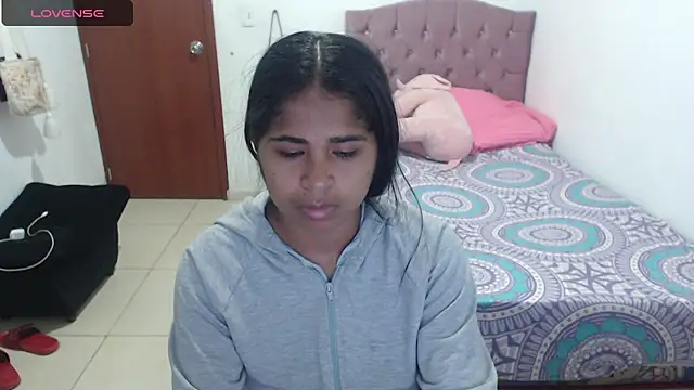 july-feria online show from 02-02-25, 11:00