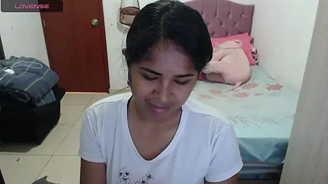 july-feria online show from 10-04-25, 04:16