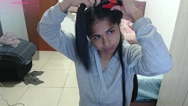 july-feria online show from 11-17-25, 10:15