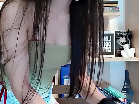 Lush-Office online show from 10-16-25, 06:47