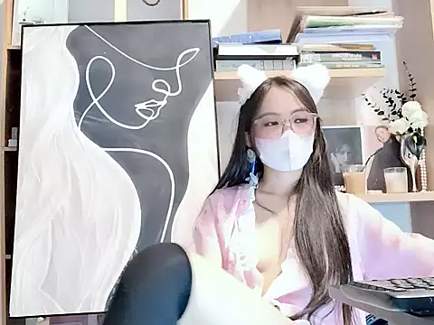 Snapshot of Lush-Office chatting on 01-06-26, 10:52 Lush-Office online show from 01-06-26, 10:52