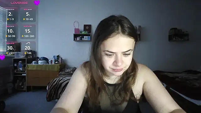 Snapshot of Your___Hope chatting on 11-11-25, 06:57 Your Hope online show from 11-11-25, 06:57