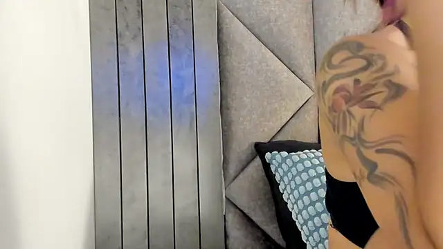 SabrinaSpell  online show from 02-12-26, 07:31