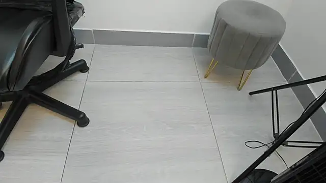 Snapshot of bruno_cavalli chatting on 02-08-25, 05:18 bruno cavalli online show from 02-08-25, 05:18