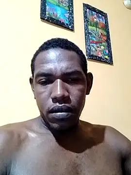 Snapshot of Elnegro28 chatting on 02-13-25, 12:43 Elnegro28 online show from 02-13-25, 12:43