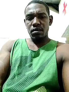 Snapshot of Elnegro28 chatting on 09-27-25, 03:22 Elnegro28 online show from 09-27-25, 03:22