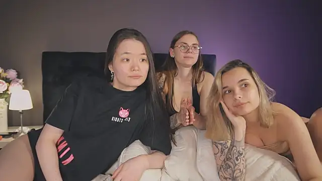 Snapshot of Bella_Alita chatting on 03-03-25, 08:05 Bella Alita online show from 03-03-25, 08:05