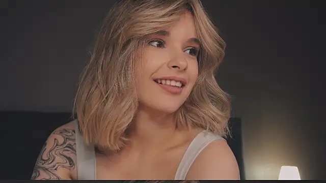 Snapshot of Bella_Alita chatting on 03-14-25, 11:22 Bella Alita online show from 03-14-25, 11:22