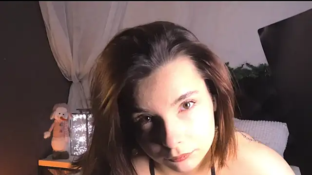 Snapshot of Bella_Alita chatting on 11-29-25, 08:23 Bella Alita online show from 11-29-25, 08:23