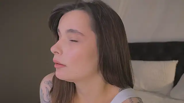 Snapshot of Bella_Alita chatting on 02-21-26, 08:54 Bella Alita online show from 02-21-26, 08:54