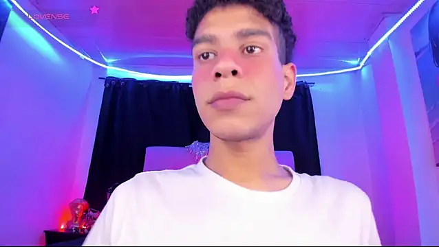 Ethan Boyy online show from 06-09-26, 07:03