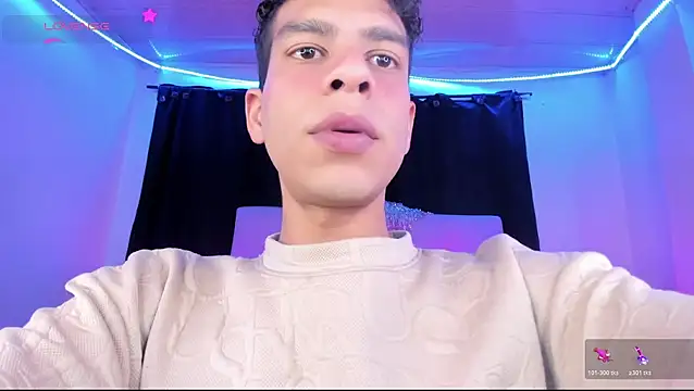 Snapshot of Ethan_Boyy chatting on 06-30-26, 03:13 Ethan Boyy online show from 06-30-26, 03:13