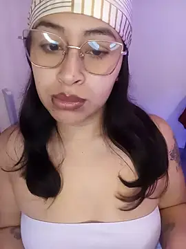 Snapshot of AnonymousGirl chatting on 07-31-26, 10:09 AnonymousGirl online show from 07-31-26, 10:09