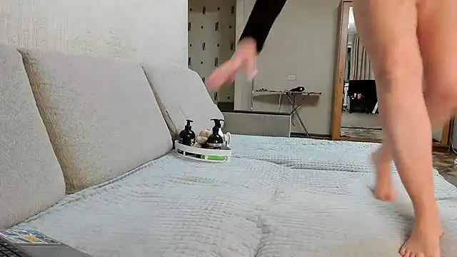 Snapshot of KittyMeawsX chatting on 11-27-25, 10:50 KittyMeawsX online show from 11-27-25, 10:50