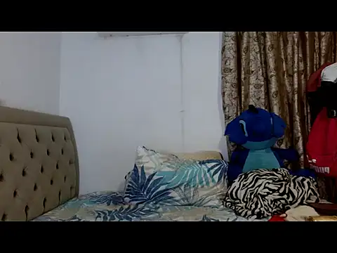 Snapshot of sweethoneytsx chatting on 02-25-26, 11:36 sweethoneytsx online show from 02-25-26, 11:36