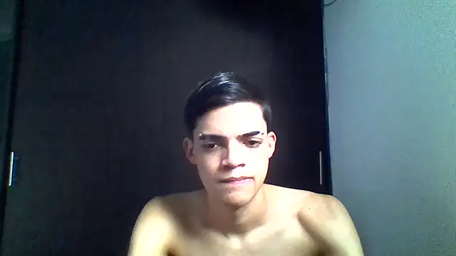 Latinos 2001 online show from 05-17-26, 10:39