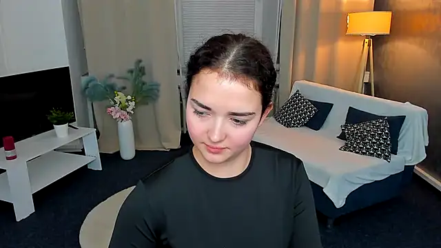 AmeliaLoveee online show from 01-19-25, 05:49