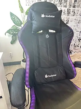 Snapshot of Kelley_Allie chatting on 02-19-25, 07:17 Kelley Allie online show from 02-19-25, 07:17