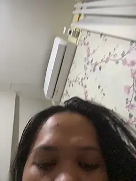 SophiaCourthaway online show from 01-14-26, 06:02