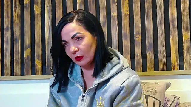 Snapshot of Tory_Lovi chatting on 03-19-25, 01:18 Tory Lovi online show from 03-19-25, 01:18