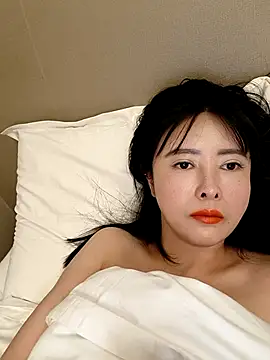 lilandi0521 online show from 02-25-25, 01:09