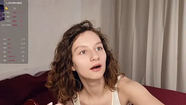 Snapshot of Leya_Curly chatting on 02-13-25, 01:26 Leya Curly online show from 02-13-25, 01:26