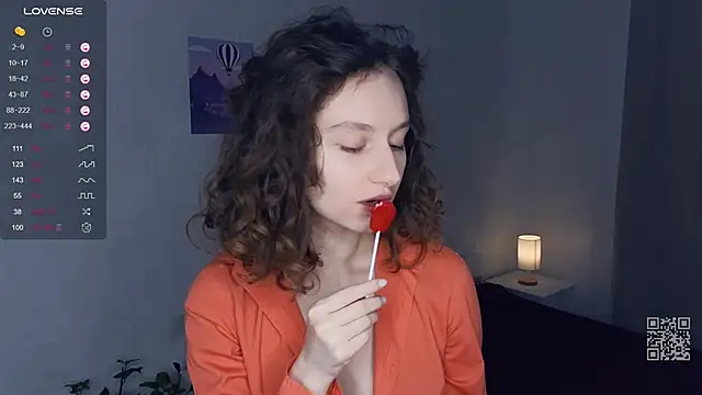 Snapshot of Leya_Curly chatting on 03-03-25, 09:44 Leya Curly online show from 03-03-25, 09:44