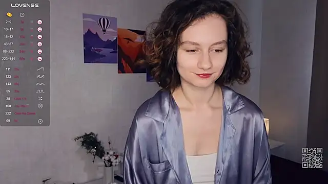 Snapshot of Leya_Curly chatting on 03-09-25, 09:46 Leya Curly online show from 03-09-25, 09:46