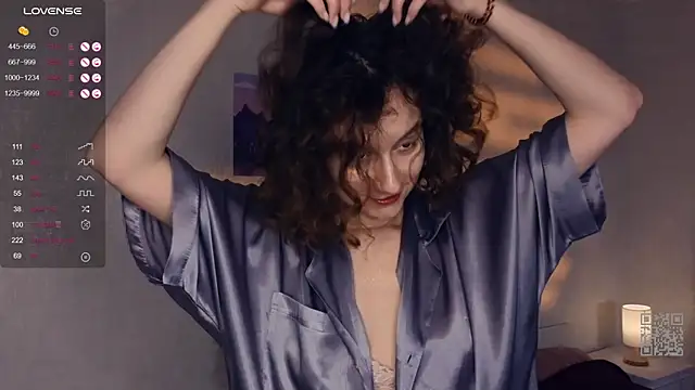 Snapshot of Leya_Curly chatting on 03-13-25, 03:39 Leya Curly online show from 03-13-25, 03:39