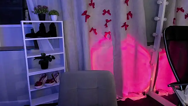 Sahara Shields online show from 03-11-25, 04:40