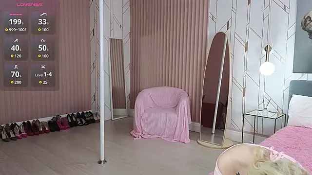 Eva  Summer online show from 10-06-25, 04:10