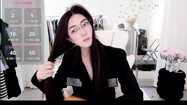 Snapshot of miaomiao-777 chatting on 01-16-26, 02:37 miaomiao-777 online show from 01-16-26, 02:37