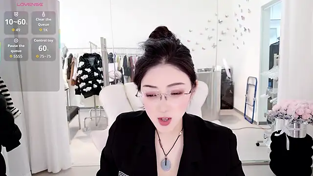 Snapshot of miaomiao-777 chatting on 02-20-26, 04:42 miaomiao-777 online show from 02-20-26, 04:42