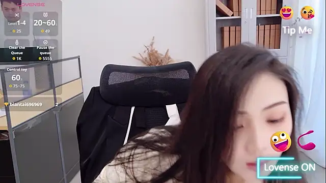 miaomiao-777 online show from 08-09-26, 03:23