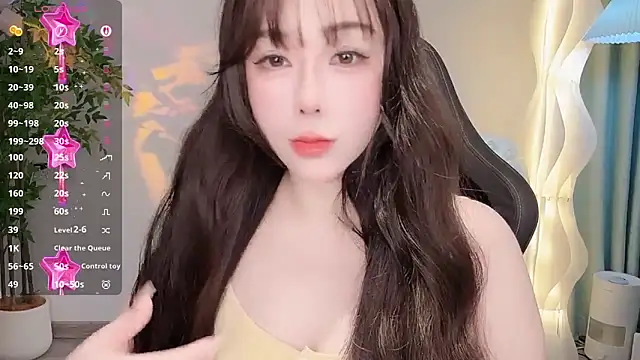 Snapshot of Alano-01 chatting on 06-18-26, 03:29 Alano-01 online show from 06-18-26, 03:29