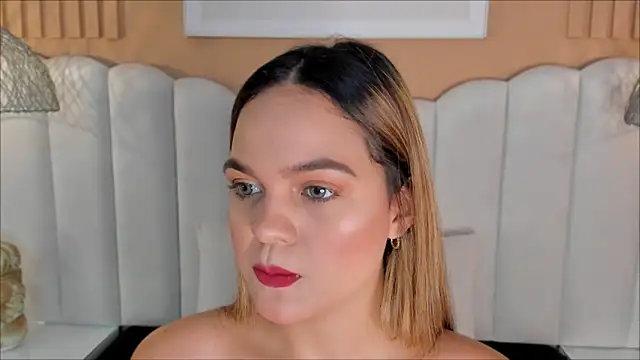 Snapshot of rutila_ford chatting on 01-16-25, 10:21 rutila ford online show from 01-16-25, 10:21