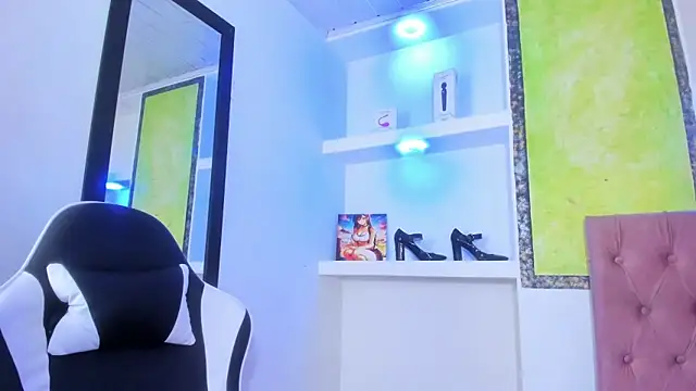 Miss sparkle00 online show from 11-07-25, 05:18