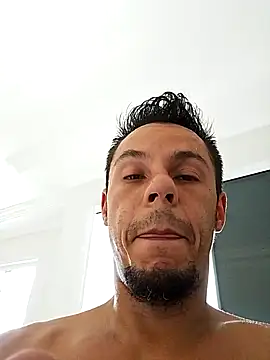 Snapshot of Santanacumxplod chatting on 02-25-25, 05:25 Santanacumxplod online show from 02-25-25, 05:25