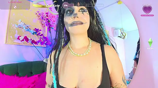 Snapshot of scarlette69 chatting on 10-31-25, 07:59 scarlette69 online show from 10-31-25, 07:59