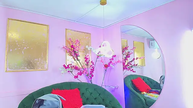 Snapshot of scarlette69 chatting on 12-02-25, 07:53 scarlette69 online show from 12-02-25, 07:53