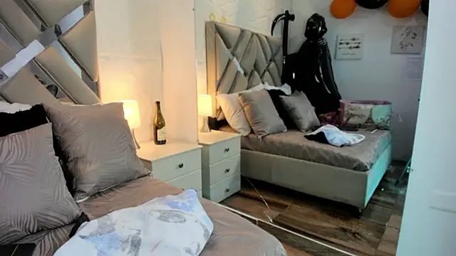 raquell moore online show from 11-03-25, 05:03