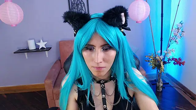 Snapshot of miss_moonlight chatting on 01-18-25, 09:13 miss moonlight online show from 01-18-25, 09:13