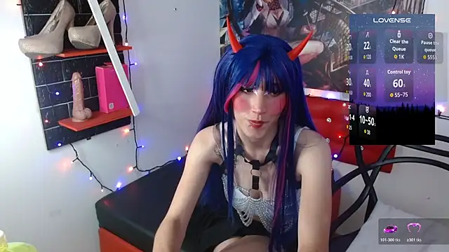 miss moonlight online show from 11-18-25, 07:46