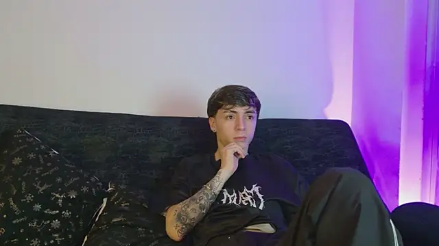 ethan and ava online show from 02-20-26, 02:19